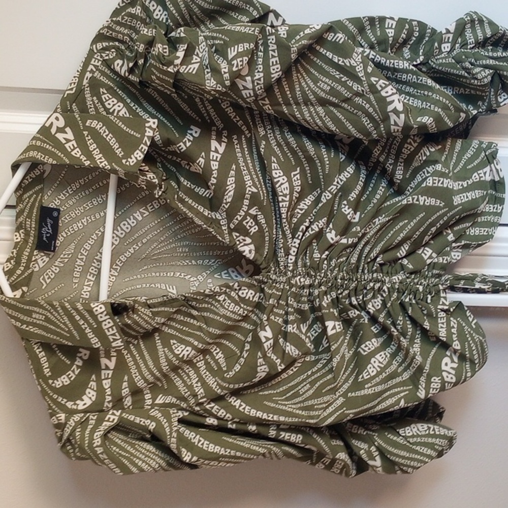 MILK & HONEY M GREEN CROP TOP
